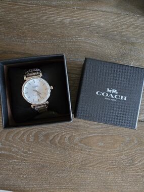 COACH Brand New Unworn Silver Dial Brown Leather Strap Watch